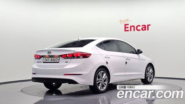 Hyundai AVANTE 2017 — photo 2