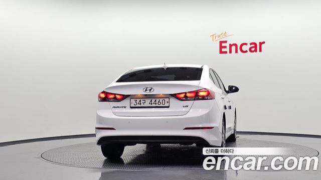 Hyundai AVANTE 2017 — photo 4