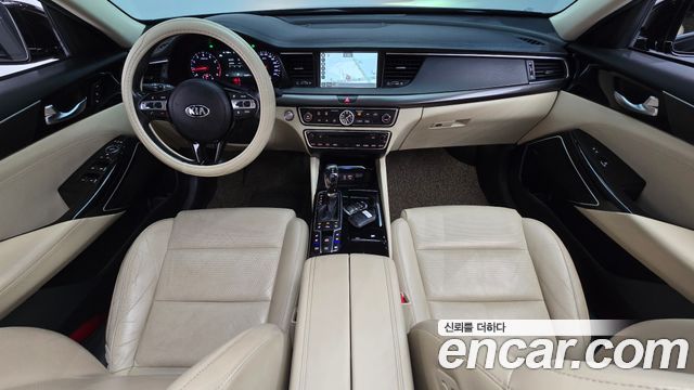 Kia K7 2017 — photo 10