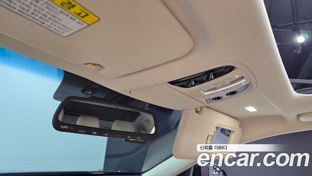 Kia K7 2017 — photo 27