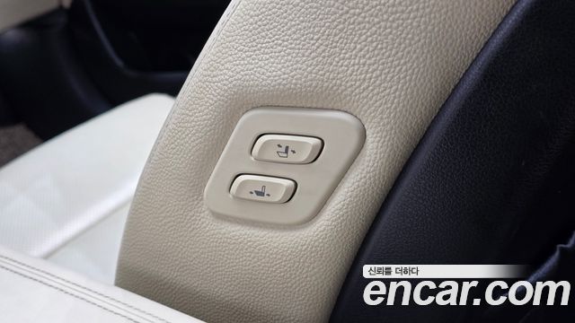 Kia K7 2017 — photo 29