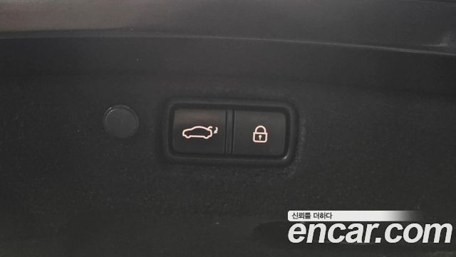 Kia K7 2017 — photo 32