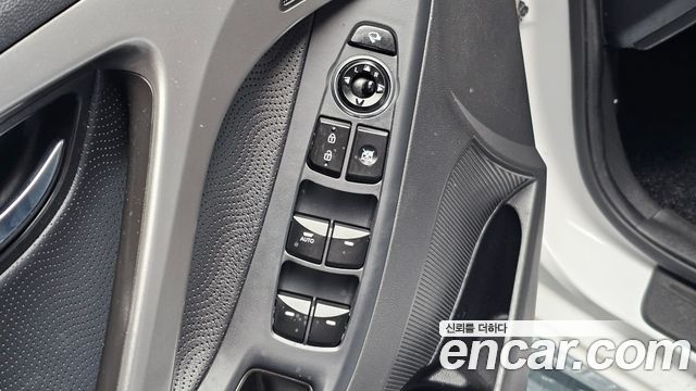 Hyundai AVANTE 2013 — photo 23