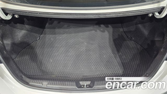 Hyundai AVANTE 2013 — photo 29