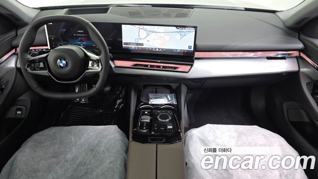 BMW 5-Series 2026 — photo 10