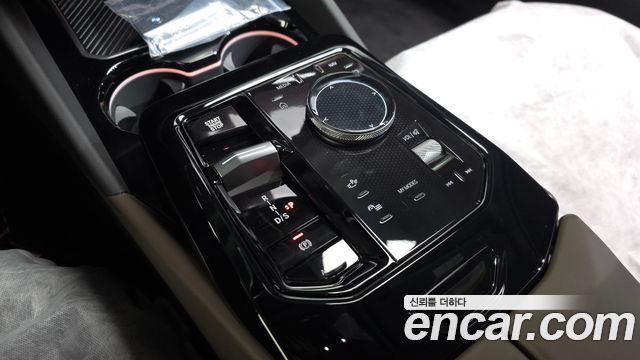 BMW 5-Series 2026 — photo 12