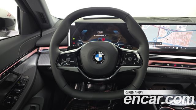 BMW 5-Series 2026 — photo 19