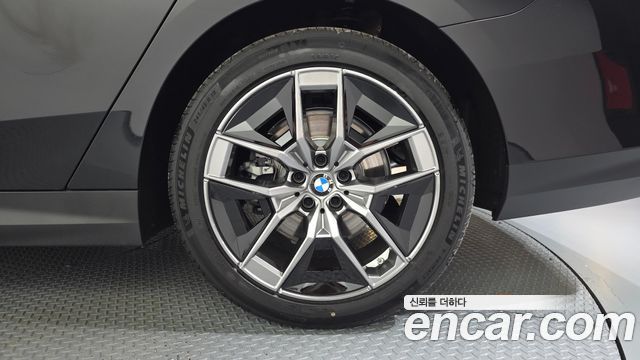 BMW 5-Series 2026 — photo 7