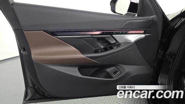 BMW 5-Series 2026 — photo 14