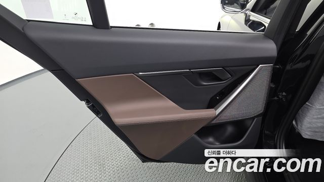 BMW 5-Series 2026 — photo 15