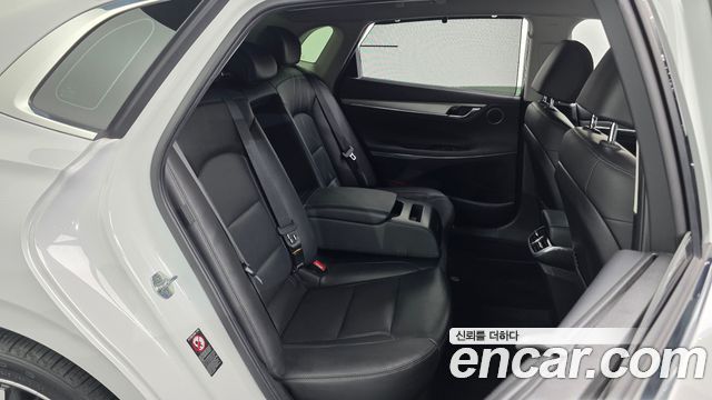 Hyundai Grandeur 2023 — photo 17