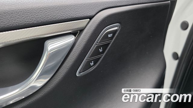 Hyundai Grandeur 2023 — photo 25