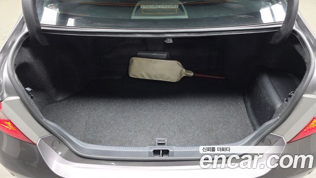 Toyota Camry 2016 — photo 20