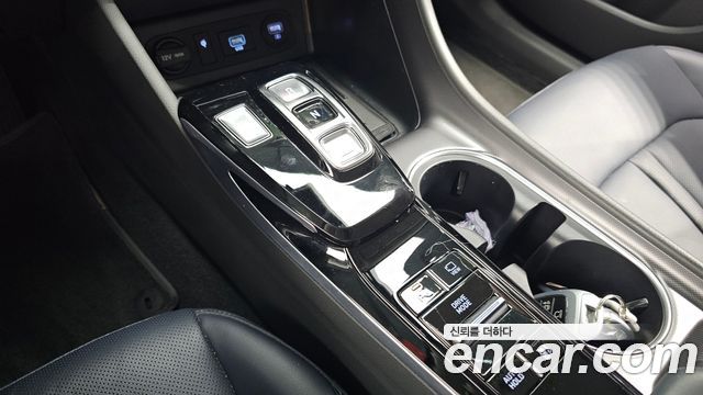 Hyundai Sonata 2022 — photo 12
