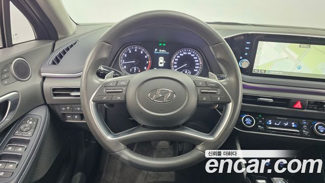 Hyundai Sonata 2022 — photo 19