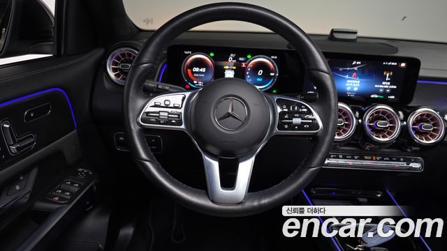 Mercedes-Benz EQB 2024 — photo 19