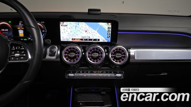 Mercedes-Benz EQB 2024 — photo 20