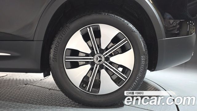 Mercedes-Benz EQB 2024 — photo 7