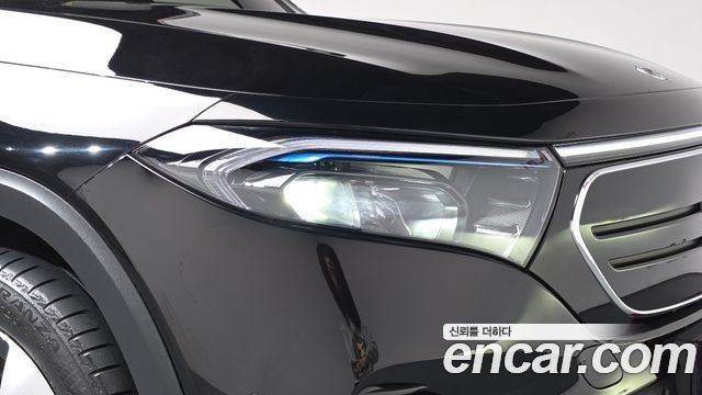 Mercedes-Benz EQB 2024 — photo 8