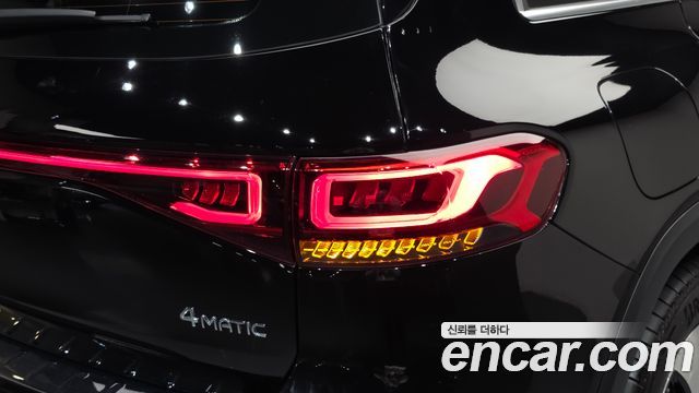 Mercedes-Benz EQB 2024 — photo 9
