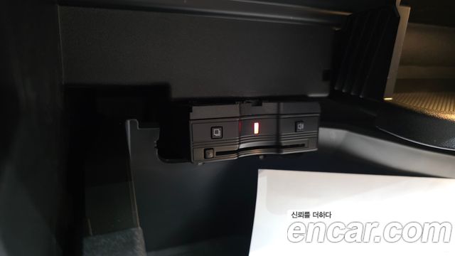 Mercedes-Benz EQB 2024 — photo 28
