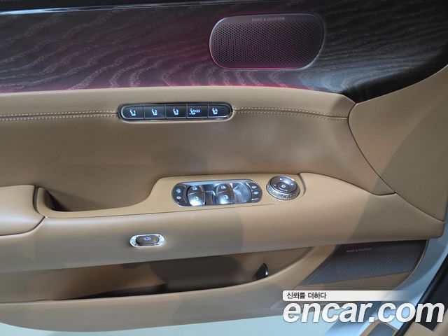 Genesis G90 2022 — photo 11