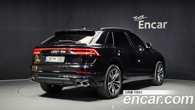 Audi SQ8 2020 — photo 2