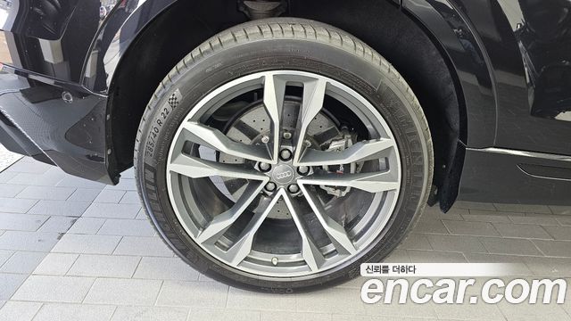 Audi SQ8 2020 — photo 5