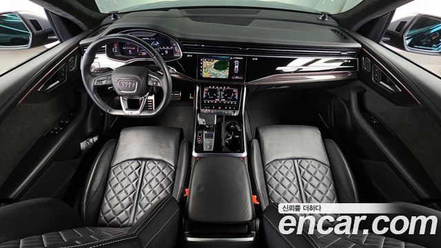 Audi SQ8 2020 — photo 10