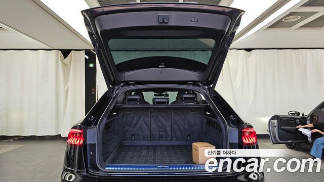 Audi SQ8 2020 — photo 26