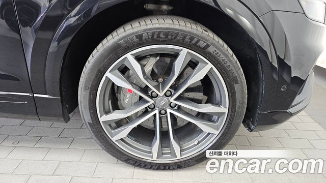 Audi SQ8 2020 — photo 7