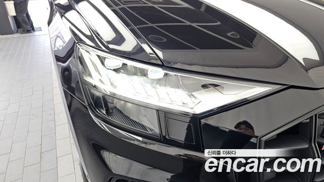 Audi SQ8 2020 — photo 8