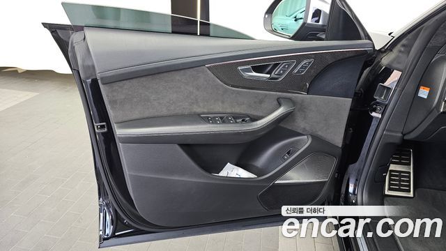 Audi SQ8 2020 — photo 14