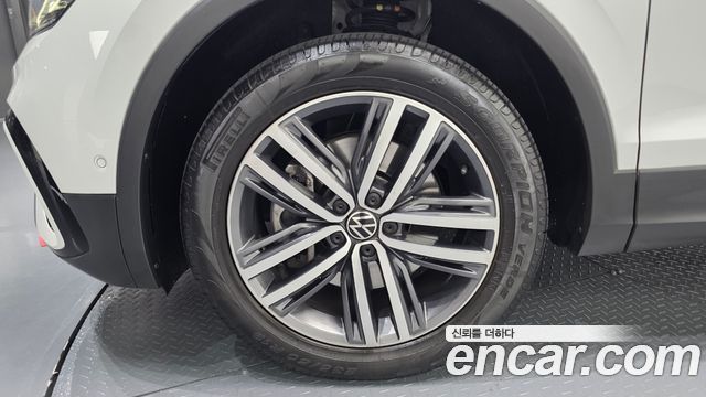 Volkswagen Tiguan 2023 — photo 5