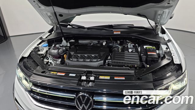 Volkswagen Tiguan 2023 — photo 6