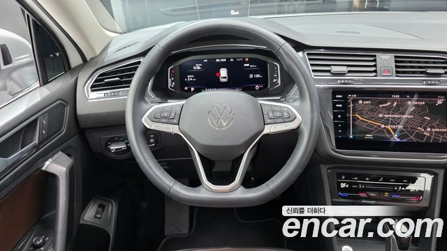 Volkswagen Tiguan 2023 — photo 13