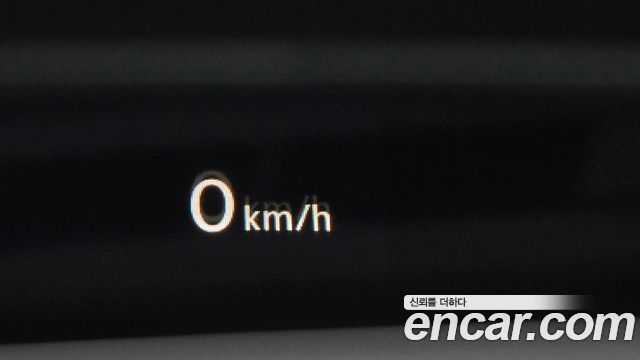 Volkswagen Tiguan 2023 — photo 18