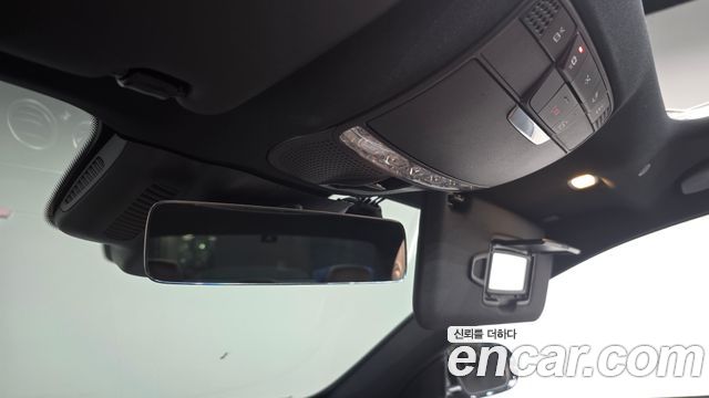 Mercedes-Benz E-Class 2022 — photo 33