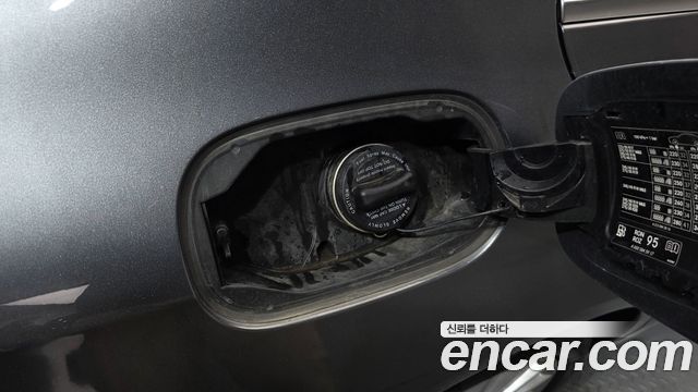 Mercedes-Benz E-Class 2022 — photo 38