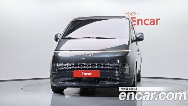 Hyundai Staria 2024 — photo 3