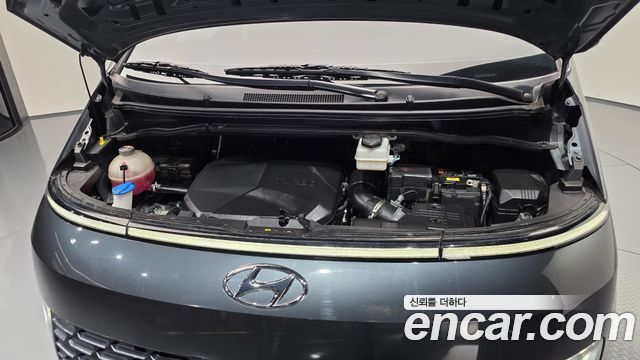 Hyundai Staria 2024 — photo 6