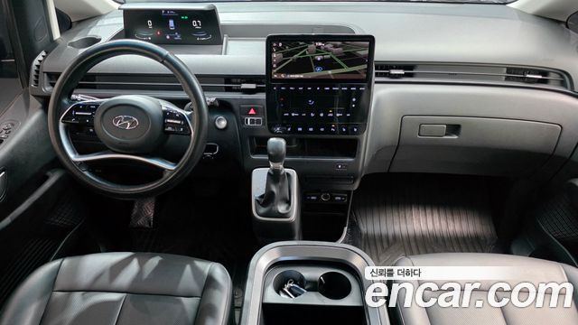 Hyundai Staria 2024 — photo 10