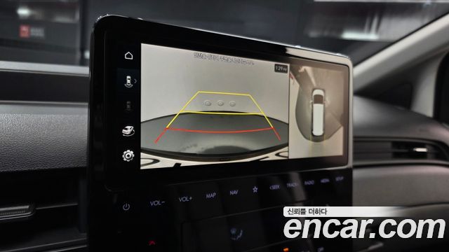 Hyundai Staria 2024 — photo 23