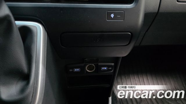 Hyundai Staria 2024 — photo 25