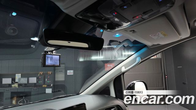 Hyundai Staria 2024 — photo 32