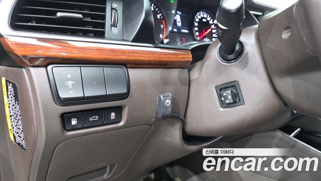 Kia K7 2016 — photo 28
