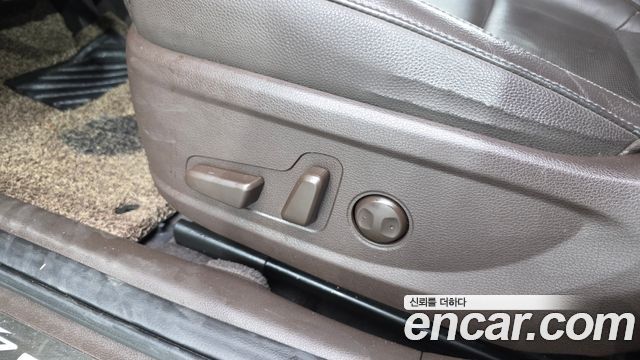 Kia K7 2016 — photo 31