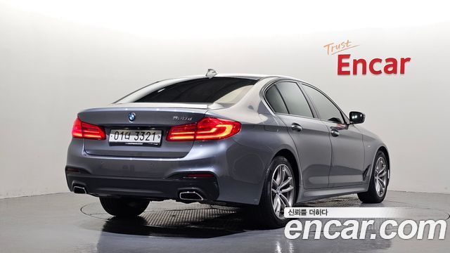 BMW 5-Series 2017 — photo 2