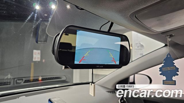 Hyundai AVANTE 2017 — photo 15