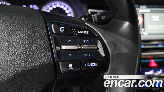 Hyundai AVANTE 2020 — photo 22